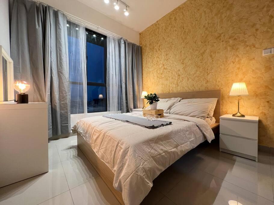 Pangsapuri Kl Sunway Velocity 1-5pax Connected To Mall & Mrt Kuala Lumpur