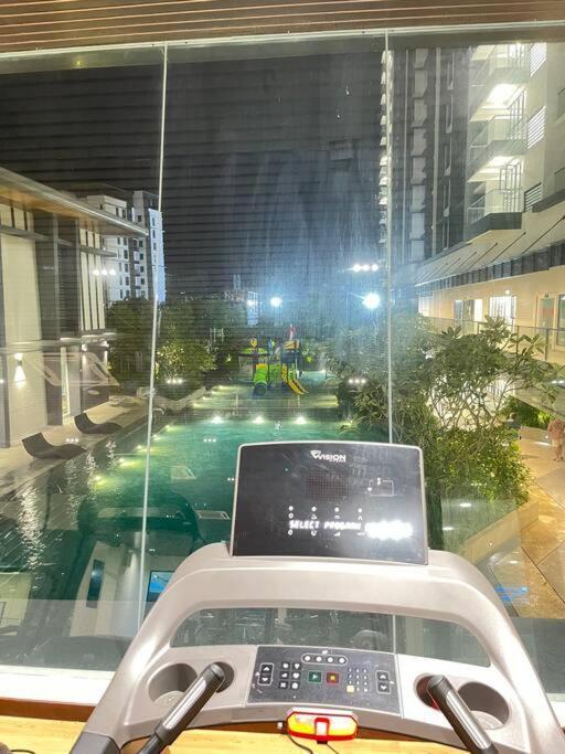 Kl Sunway Velocity 1-5pax Connected To Mall & Mrt Pangsapuri Kuala Lumpur