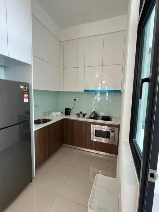Kl Sunway Velocity 1-5pax Connected To Mall & Mrt Pangsapuri *