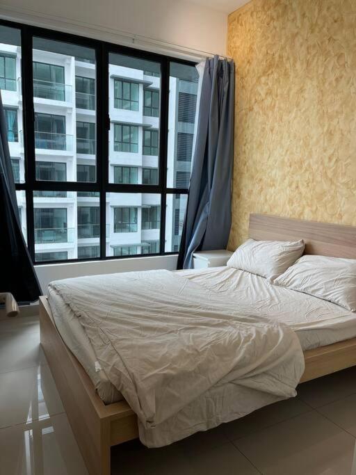 Kl Sunway Velocity 1-5pax Connected To Mall & Mrt Apartment